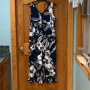 Cuddl Duds navy/black and white pantsuit with pockets!